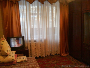 сдаю посуточно 1 комн.кв. на нивках, Єкспоплаза #9993