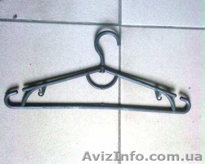 Продам вешалки,  плечики,  тремпеля. Производитель. Не дорого. Цена 60 коп./шт. #11019