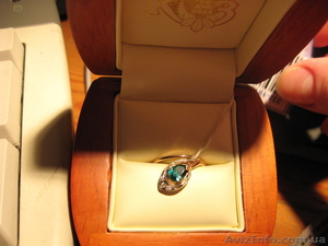 Кольцо с  и 3 брил.золото цена с скидкой 20% новое с заводской пломбой #15942