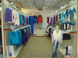Продам торговое оборудование б/у площадь 21 м2.,  Крещатик (14 000, 00 г #12114
