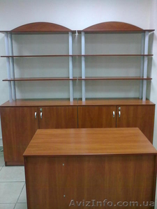 Торговое оборудование+стол #44652