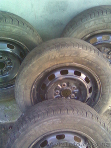 Продам Резину 185/65 R 14 Michelin  cо стальными дисками #40828