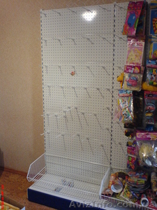 Продам стеллажи,  крючки,  корзины,  сканнера #61621