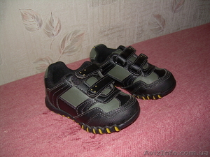 Кроссовки для мальчика  MOTHERCARE размер 21, 5 #84354