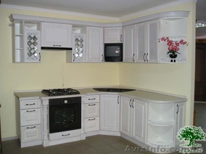 Угловая дубовая кухня украшенная ручной резьбой ( срочно и дёшево) #88317