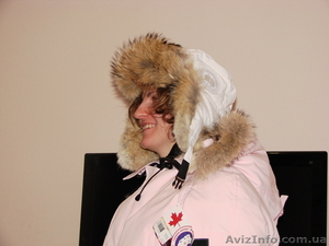 Натуральный мех Койота. Сделано в КанадеШапка пуховик CANADA GOOSE Aviator Hat.  #130108