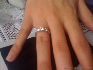 Белое золото , кольцо с бриллиантом #125281