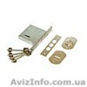 Компания «Скобяночка» занимается продажей дверной фурнитуры. #148515