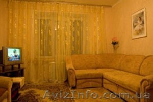 Леси Украинки,  посуточно 098-455-04-20 Печерск,  Киев #137663