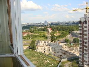 ПРОДАМ 3-х комн. квю,  рядом ст. м. Героев Труда,  