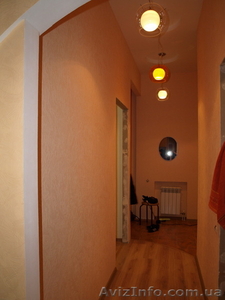 Сталинка с новым ремонтом,  рядом большой новый парк #183570