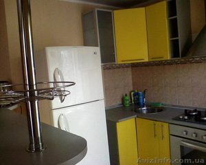 0990755307,  1-комн. кв-ра посуточно в центре Луганска с хорошим ремонтом #169793