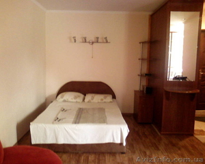 0990755307,  Посуточно 1-комн. кв-ра с ремонтом в самом центре Луганска #169782