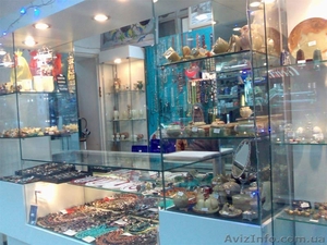 4-8кв.м. в аренду, торговая площадь на бул. Л.Украинки,  3мин. от метро Печерская. #165374