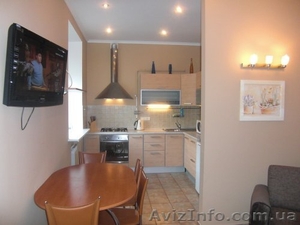 Аренда посуточно центр Киева Крещатик 3 к #202332