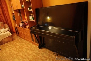 Продам пианино черное 