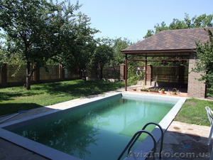 Дом посуточно Киев,  Осокорки,   коттедж бизнес-класса Дарницкий р-н #211260