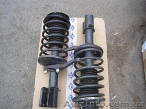 Стойки передние к Москвич 2141. #210240