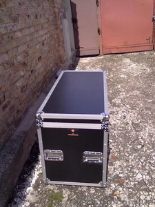 Торговое оборудование,  кофр,  сундук #234748