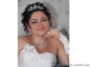 Продам комплект:диадема, колье и серьги #240317