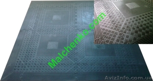 Коврик резиновый 1, 36м*1, 36м*0, 6см  #243492