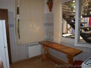 Агентство «Айрос» предлагает взять в аренду недвижимость Ялта. #241335