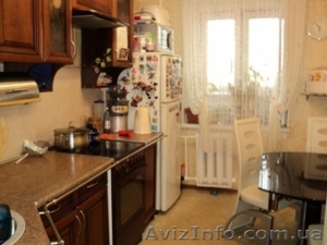 Продам 3-х ком. квартиру на проспекте Шевченко,  пер.Матросова. #263825