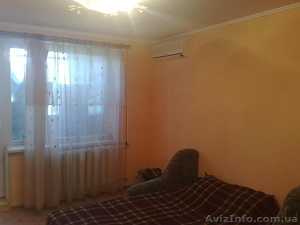 Продам 1-к квартиру внизу КИРОВА ГОСТИНКА #277930