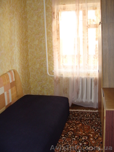 Сдам посут.  550грн. От хозяина 4 комн. квартиру  Левый берег,   Днепровский р-н,  #299552