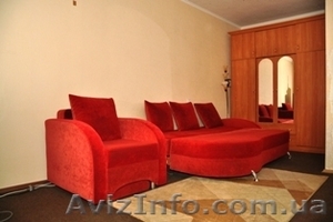 Сдам квартиру посуточно в центре,  Печерск #281069