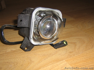 запчасть противотуманка правая новая на фольксваген поинтер 2006 г. в        1.8 #304561