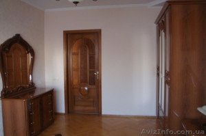 Итальянский спальный гарнитур #331577