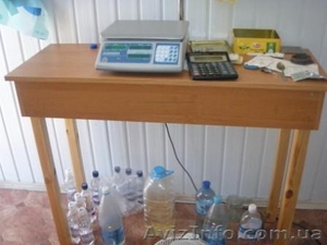 витрина деревянная под кондитерку +стол #332839