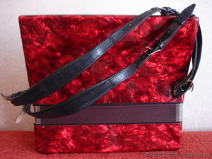 продам аккордеон Weltmeister Serino #359968