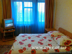 Сдаю ПОСУТОЧНО квартиру ул. Гарматная,  Соломенский р-н #368355