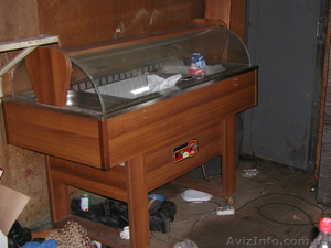 Продам б/у холодильник прилавок-ветрина #358474