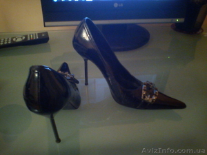 туфли 35-36 р. кож лак  шпилька в отличном состоянии.вещи на девочку9-10 лет #375490