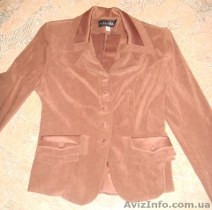 Продам очень стильный деловой костюм недорого #382909