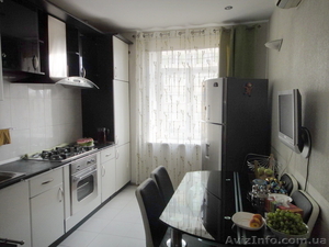 Продам 2-х комнатную квартиру на ул. Базарная  #398959