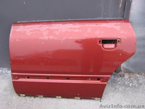 на АУДИ 100 -С4  филенка задней левой двери #444738