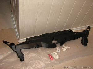  накладка панели радиаторов TOYOTA  LC  PRADO 02-09г. #450917