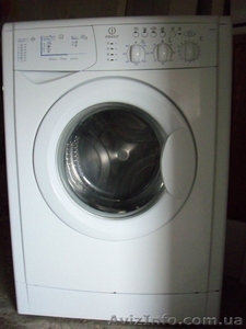Продам стиральную машину Indesit WISL 85  #470078