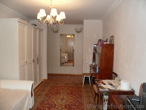 Продам 3-х комнатную квартиру ул.Космонавтов/ИнтоСана #456315