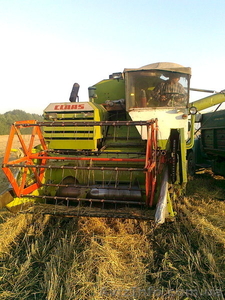 продам зерноуборочный комбайн CLAAS K #471889