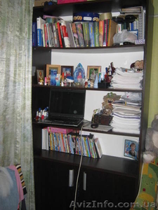 Продам книжный шкаф #477815