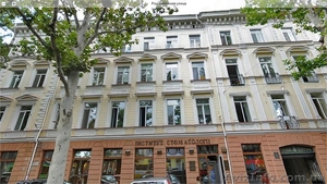 5 ком. квартира рядом с Дерибасовской и Оперным театром #495617