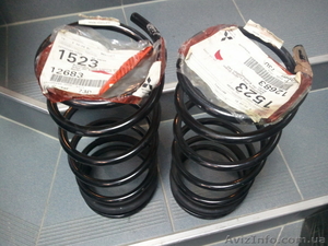 Пружина подвески задняя Mitsubishi Pajero #503871