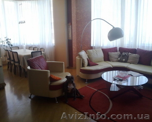 Продам  4-х ком. кв. на Французком б-ре/пер. Дунаева #533372