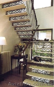 Лестницы из черного металла,  с коваными элементами #529924