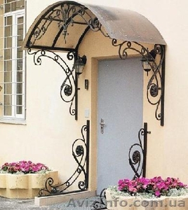 Козырьки из черного металла,  с коваными элементами #529918